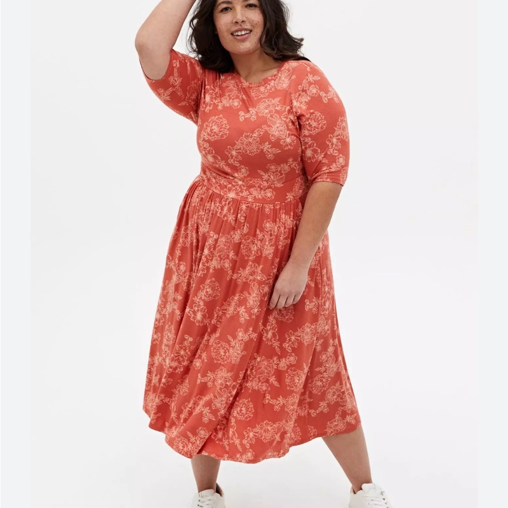 ISO Torrid Super Soft Tangerine Floral Midi Dress Size 3